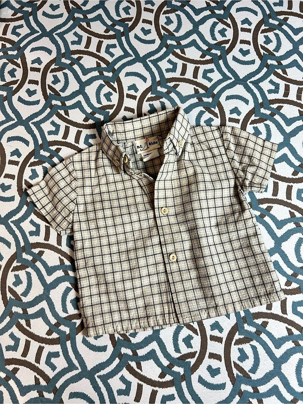 b.t. kids Baby Plaid Button Down Size 3-6M